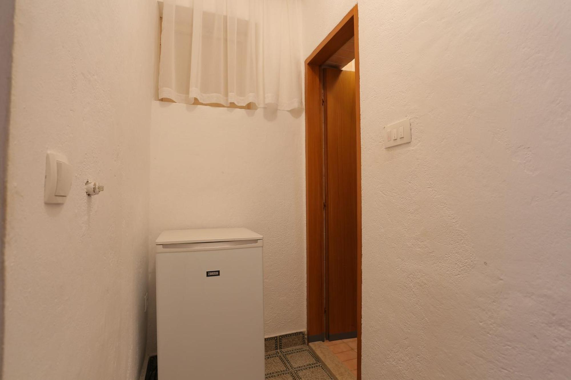 Apartments And Rooms With Parking Space Tucepi, Makarska - 5263 Экстерьер фото
