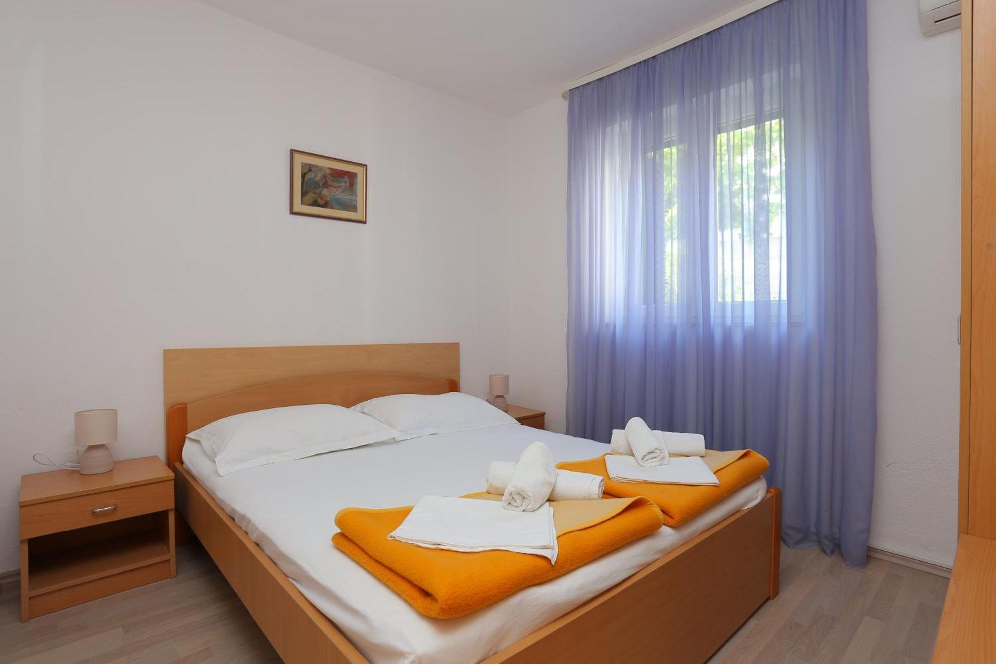 Apartments And Rooms With Parking Space Tucepi, Makarska - 5263 Экстерьер фото