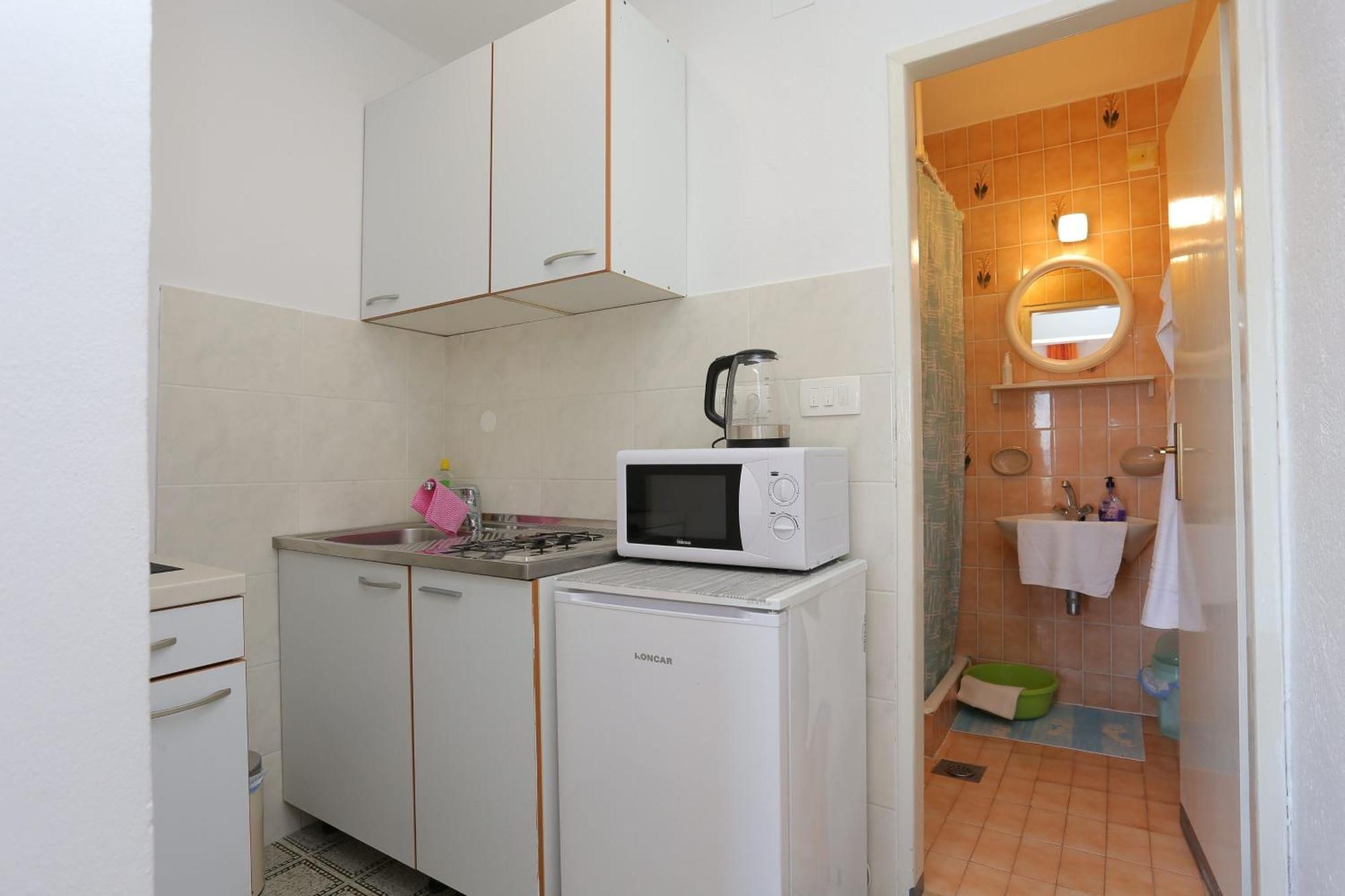 Apartments And Rooms With Parking Space Tucepi, Makarska - 5263 Экстерьер фото